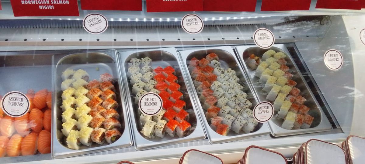 Signature Rolls · Catering
